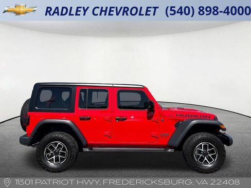 Used 2024 Jeep Wrangler Unlimited Rubicon AWD/4WD image 20