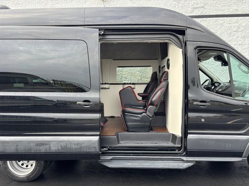 Used 2017 Ford Transit 350 XLT RWD image 7