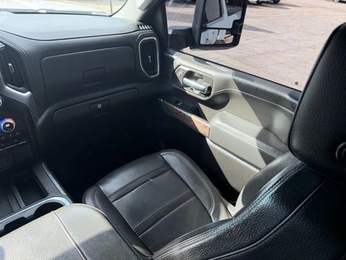 Used 2023 GMC Sierra 3500 Denali w/ Denali Ultimate Package AWD/4WD image 19