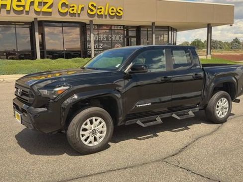 Used 2024 Toyota Tacoma SR5 AWD/4WD image 4