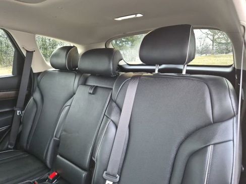 Used 2025 Genesis GV80 2.5T Prestige image 32