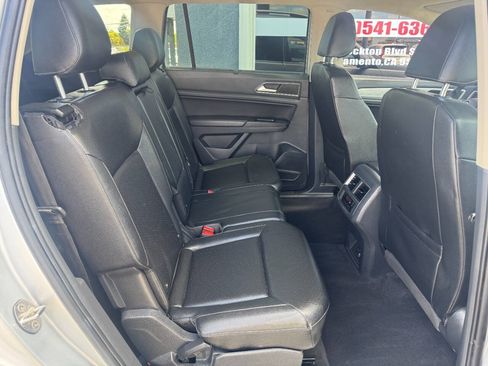 Used 2018 Volkswagen Atlas SE FWD image 14