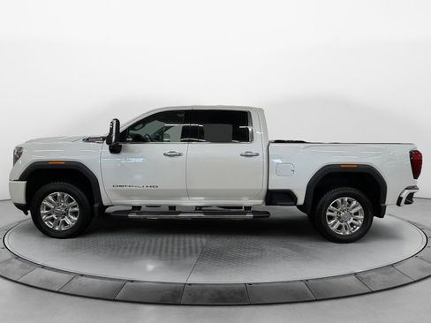Used 2021 GMC Sierra 3500 Denali w/ Denali Ultimate Package image 3
