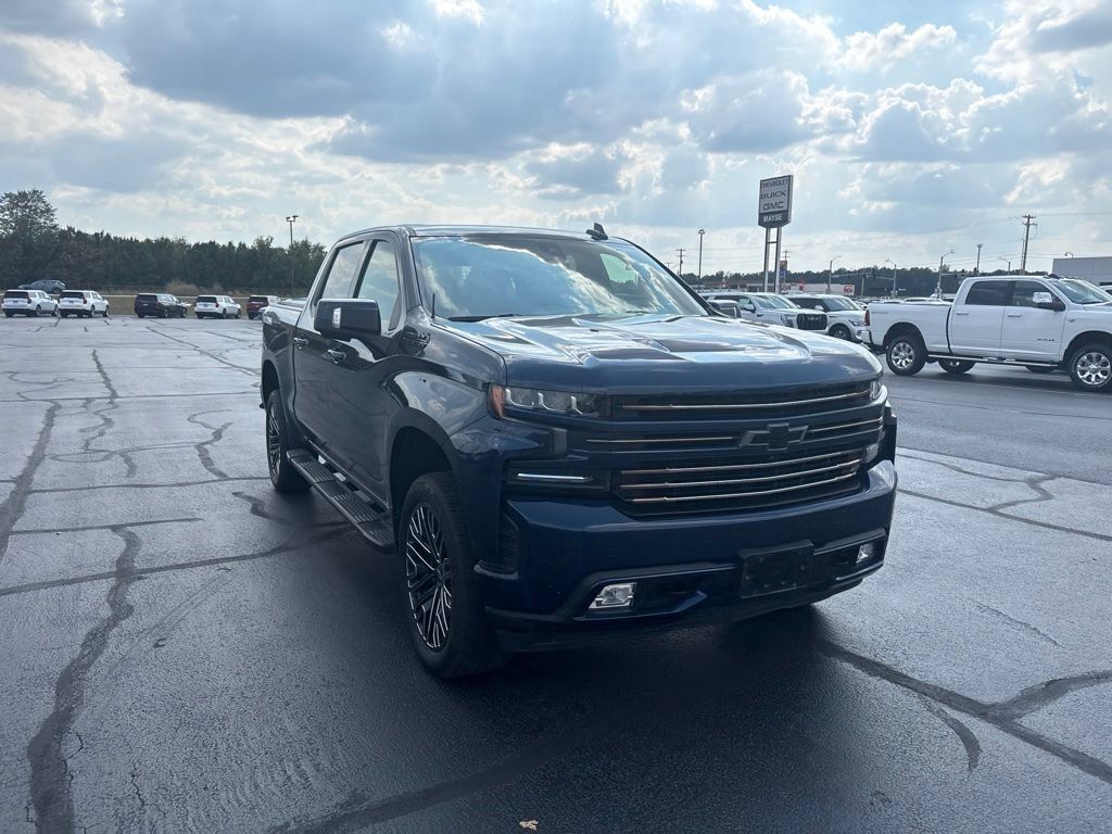 Used 2020 Chevrolet Silverado 1500 High Country w/ Technology Package AWD/4WD image 9