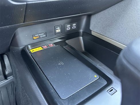 Used 2025 Toyota Camry LE image 25