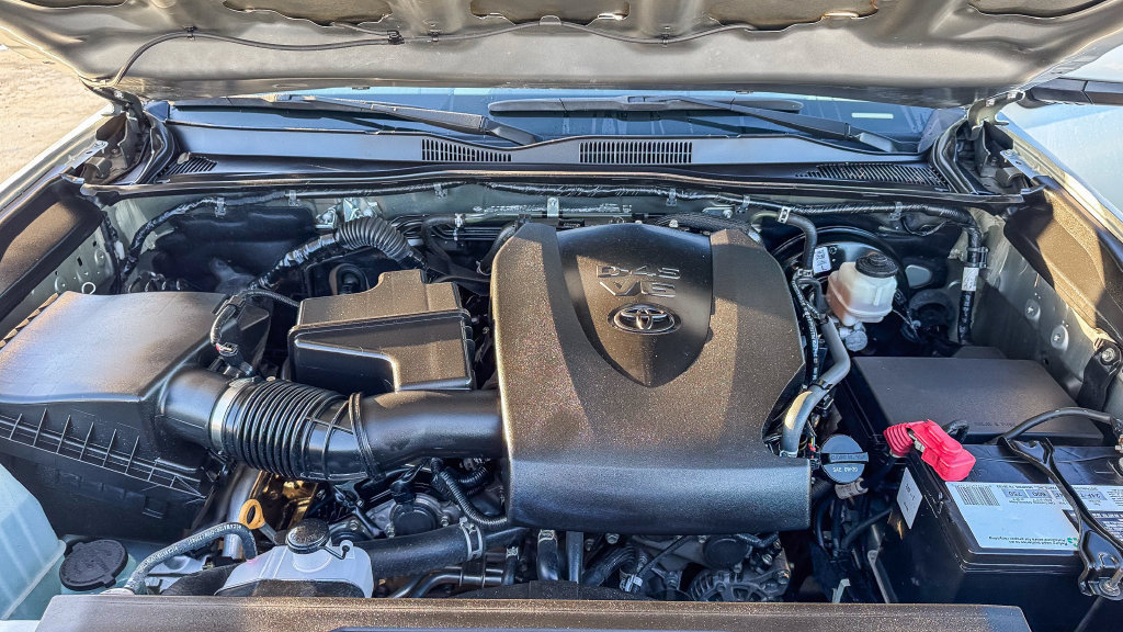 Used 2023 Toyota Tacoma SR5 w/ Black Out Package (TMS) RWD image 29