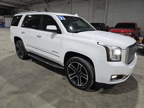Used 2017 GMC Yukon Denali w/ Open Road Package AWD/4WD image 18