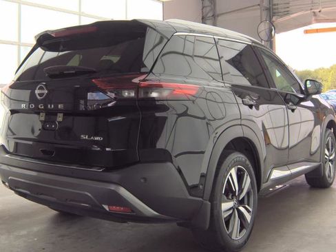 Used 2023 Nissan Rogue SL w/ SL Premium Package AWD/4WD image 4
