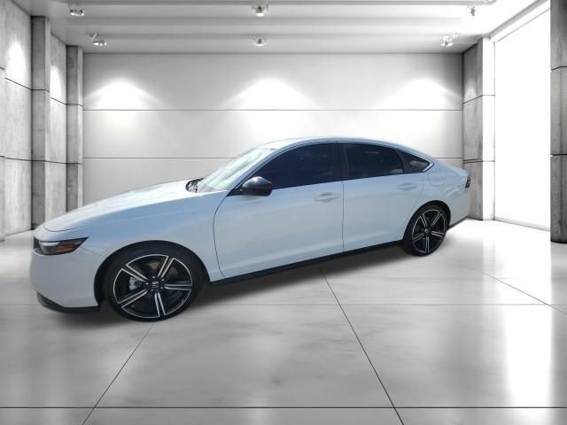 Used 2023 Honda Accord Sport image 5