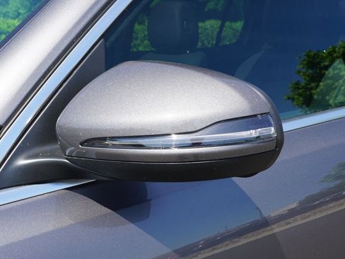 Certified 2025 Mercedes-Benz GLB 250 image 10