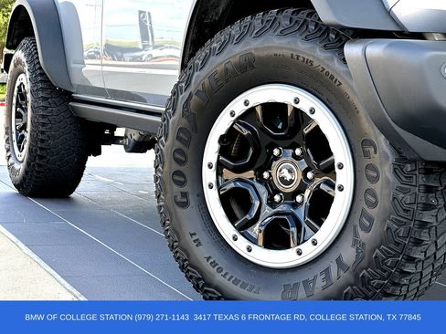 Used 2023 Ford Bronco Badlands AWD/4WD image 2
