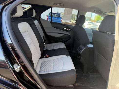 Used 2021 Chevrolet Equinox LS w/ LS Convenience Package AWD/4WD image 20