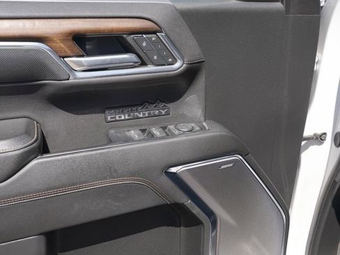 Used 2024 Chevrolet Silverado 1500 High Country w/ High Country Premium Package AWD/4WD image 27