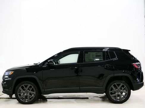 New 2026 Jeep Compass Limited image 8