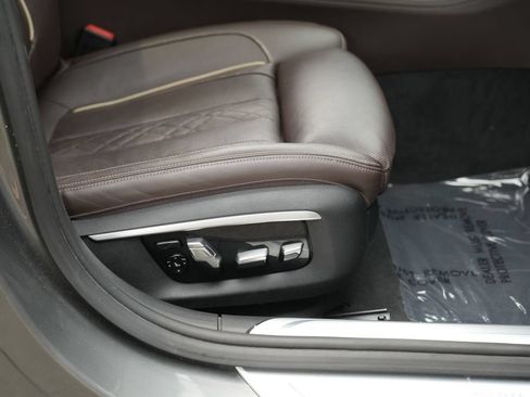 Used 2016 BMW 750i xDrive AWD/4WD image 37