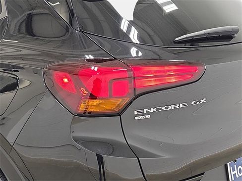 Used 2022 Buick Encore GX Select image 33