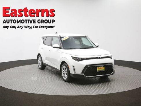 Used 2025 Kia Soul LX FWD image 50