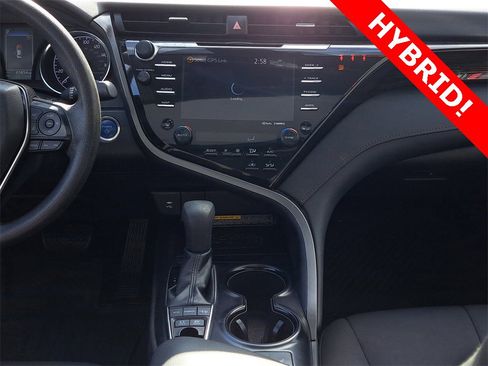 Used 2019 Toyota Camry LE image 26