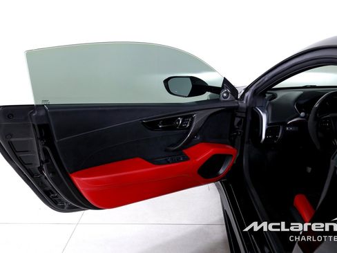 Used 2018 Acura NSX AWD/4WD image 10