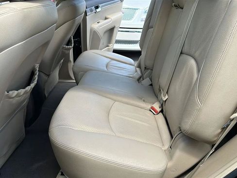 Used 2009 Kia Borrego EX w/ Premium Pkg RWD image 25