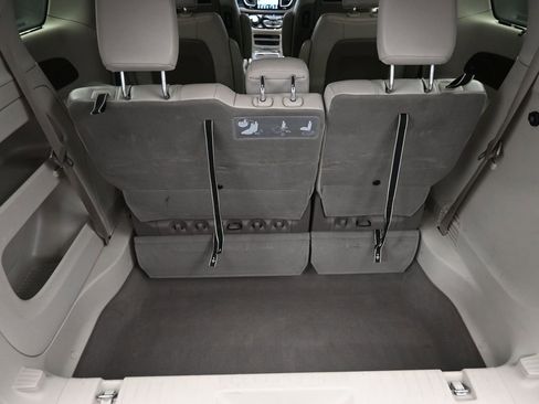Used 2020 Chrysler Pacifica Touring-L Plus w/ Advanced Safetytec Group FWD image 9