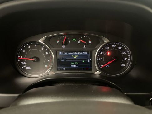 Used 2023 GMC Acadia SLE w/ Driver Convenience Package image 4