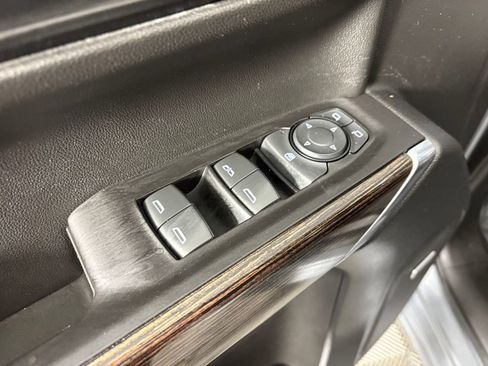 Used 2020 GMC Sierra 1500 Elevation w/ Elevation Value Package image 13