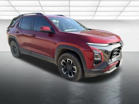 Used 2025 Chevrolet Equinox ACTIV w/ Safety and Technology Package FWD image 1