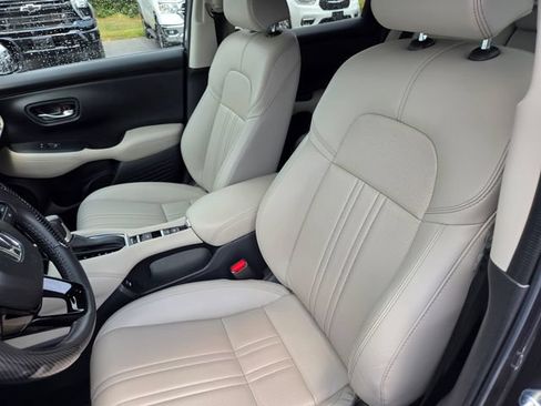 Used 2024 Honda HR-V EX-L image 2