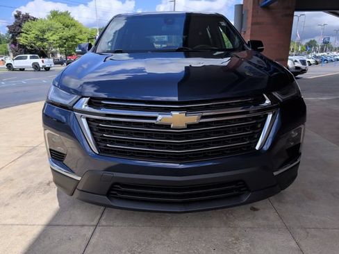 Used 2023 Chevrolet Traverse LT AWD/4WD image 10