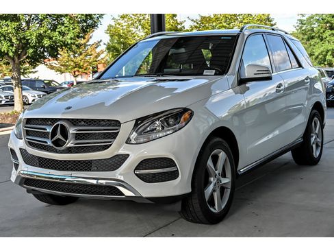 Used 2019 Mercedes-Benz GLE 400 4MATIC image 5