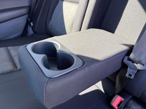 Used 2026 Nissan Rogue SV image 32