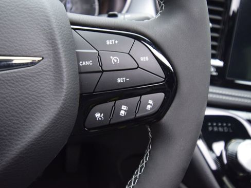 New 2026 Chrysler Pacifica Limited w/ S Appearance Package image 28