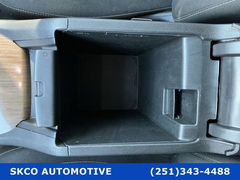 Used 2019 GMC Acadia SLE image 25