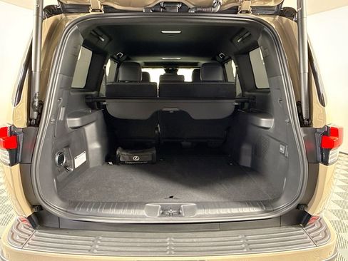 Certified 2026 Lexus GX 550 AWD/4WD image 28