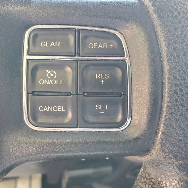 Used 2014 RAM 1500 Express AWD/4WD image 25
