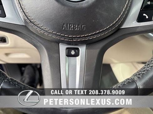 Used 2023 BMW X6 M50i w/ Executive Package image 28