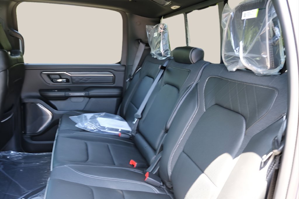 New 2026 RAM 1500 Limited w/ Body Color Bumper Group AWD/4WD image 17