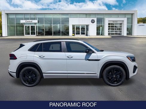 New 2026 Volkswagen Atlas Cross Sport SEL R-Line AWD/4WD image 9