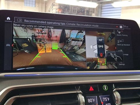 Used 2022 BMW X6 xDrive40i w/ Executive Package image 16