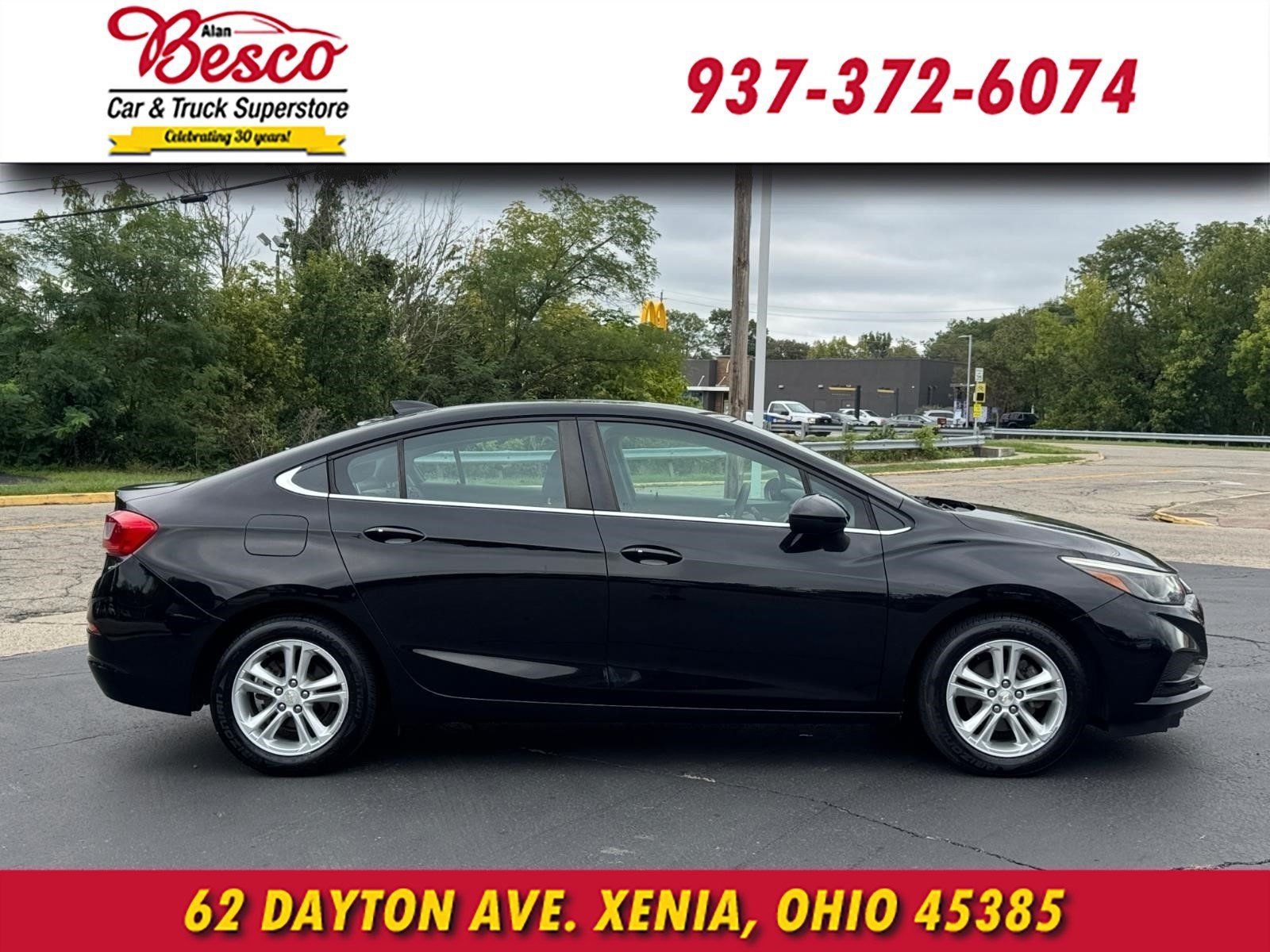 Used 2016 Chevrolet Cruze LT w/ Convenience Package FWD image 3