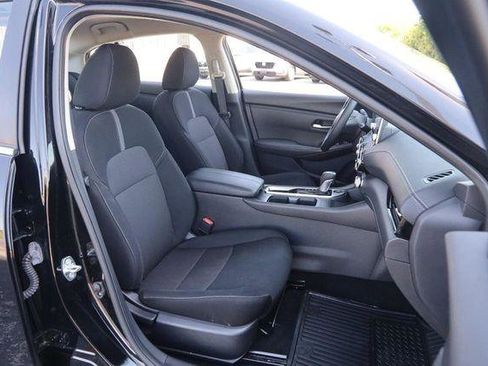 Used 2024 Nissan Sentra SV FWD image 26