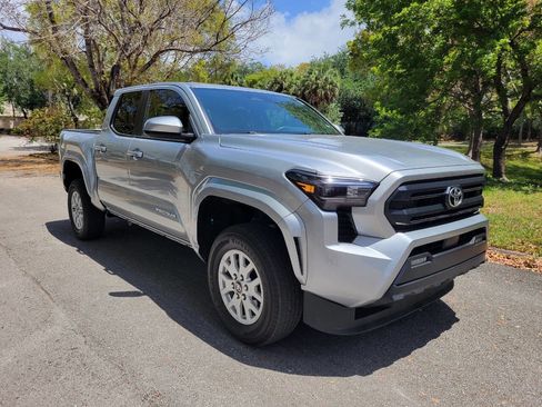 Used 2024 Toyota Tacoma SR5 RWD image 1