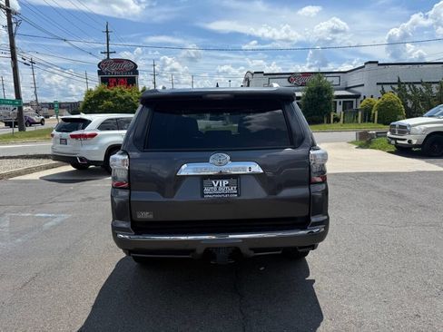 Used 2015 Toyota 4Runner Limited AWD/4WD image 6