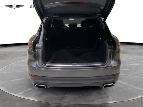 Used 2019 Porsche Cayenne Base image 6