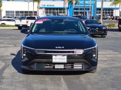 Used 2025 Kia K4 LX image 2