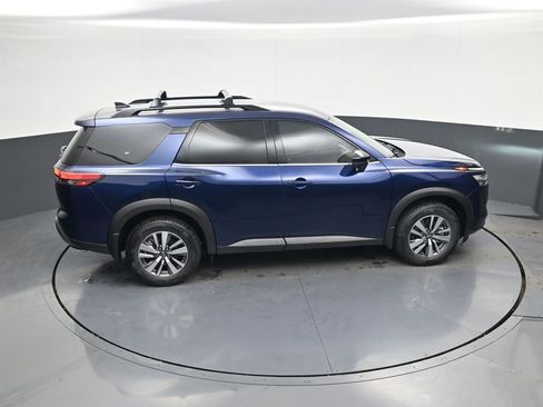 New 2026 Nissan Pathfinder SL image 30