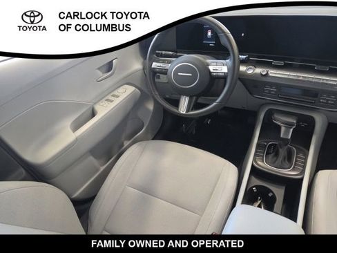 Used 2025 Hyundai Kona SEL FWD image 17