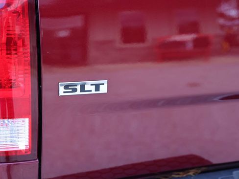 Used 2024 RAM 1500 Classic SLT image 27