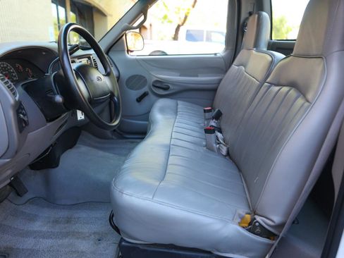 Used 1997 Ford F150 2WD Regular Cab image 5